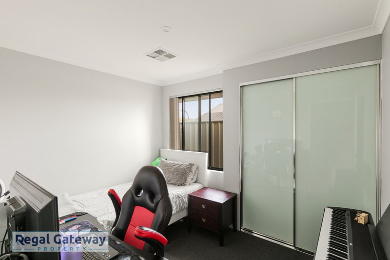 Photo - 7 Ossett Street, Wellard WA 6170 - Image 13