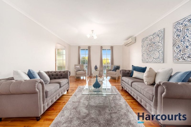 Photo - 7 Pacific Close, Wantirna VIC 3152 - Image 2