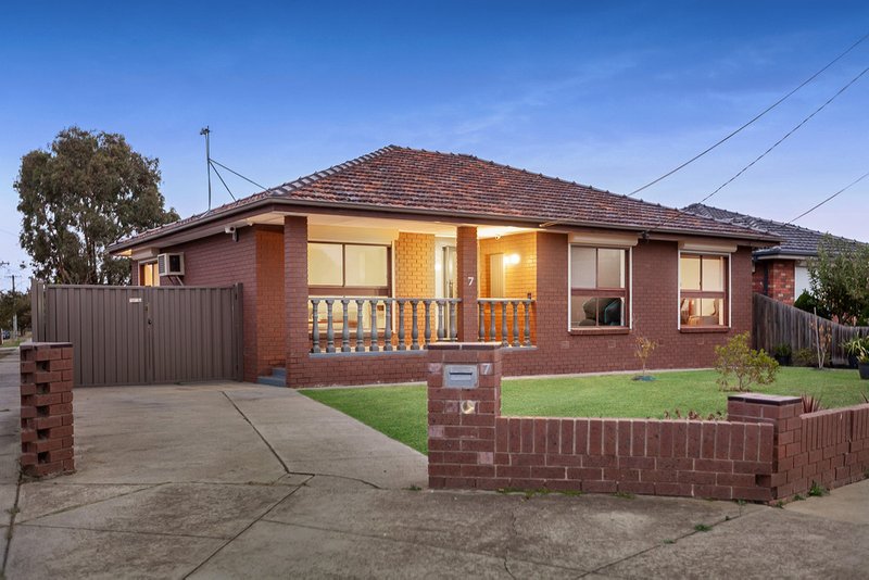 7 Pallant Avenue, Reservoir VIC 3073