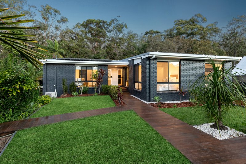 Photo - 7 Palm Grove Crescent, Tewantin QLD 4565 - Image 2