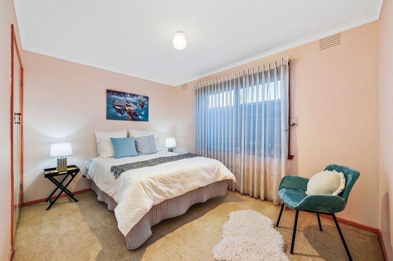 Photo - 7 Parkland Court, Keysborough VIC 3173 - Image 6