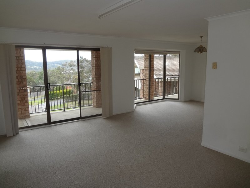 Photo - 7 Parklands Close, Bateau Bay NSW 2261 - Image 2