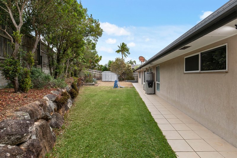 Photo - 7 Parkview Place, Bridgeman Downs QLD 4035 - Image 5