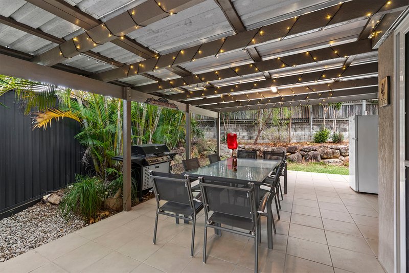 Photo - 7 Parkview Place, Bridgeman Downs QLD 4035 - Image 19