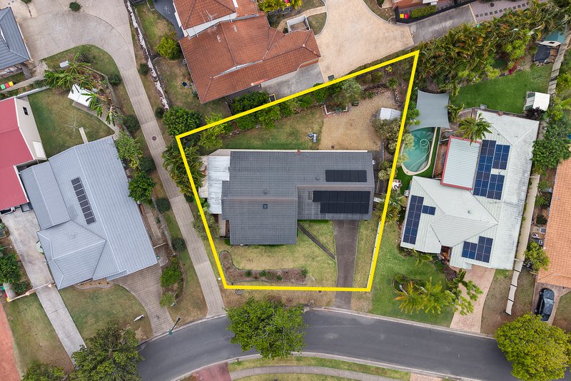 Photo - 7 Parkview Place, Bridgeman Downs QLD 4035 - Image 21