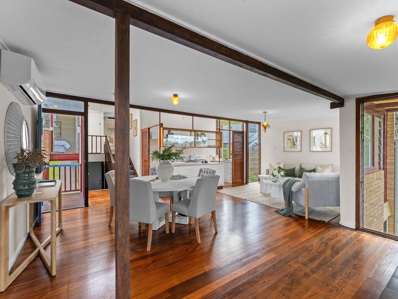 Photo - 7 Parnoolar Crescent, Ferny Hills QLD 4055 - Image 2
