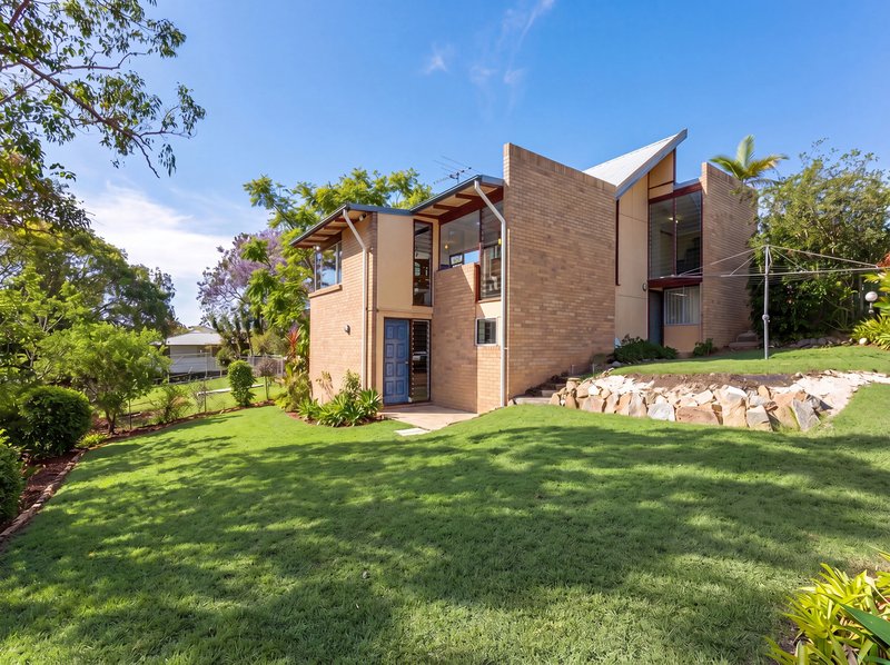 Photo - 7 Parnoolar Crescent, Ferny Hills QLD 4055 - Image 11