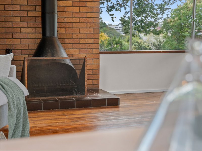 Photo - 7 Parnoolar Crescent, Ferny Hills QLD 4055 - Image 33