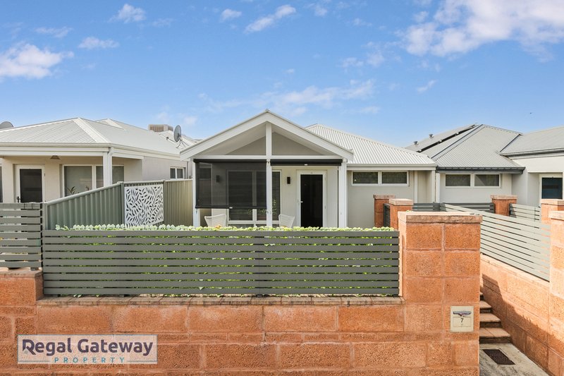 Photo - 7 Paroo Way, Wandi WA 6167 - Image 17