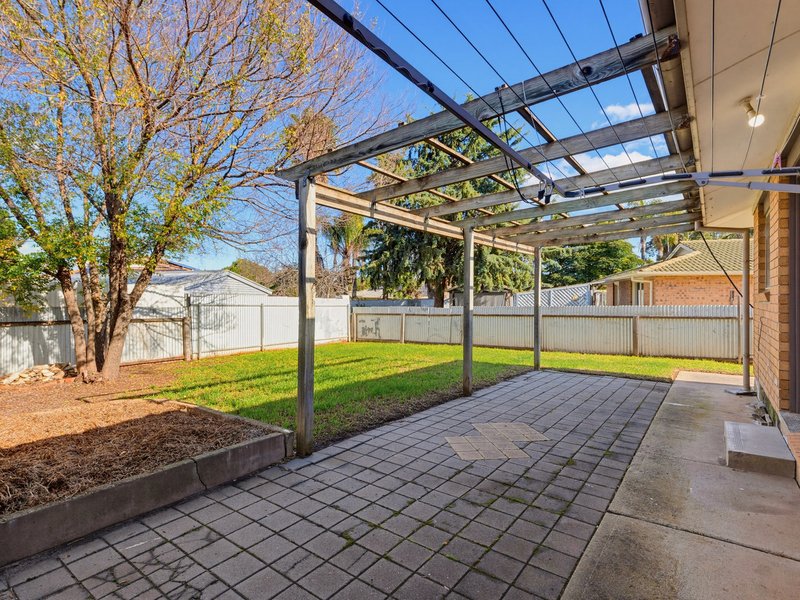 Photo - 7 Parramatta Drive, Morphett Vale SA 5162 - Image 10
