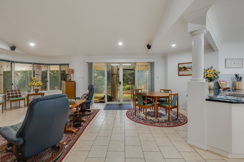 Photo - 7 Parsley Drive, Middle Ridge QLD 4350 - Image 6