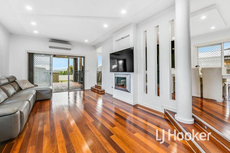 Photo - 7 Pascuzzi Court, Hampton Park VIC 3976 - Image 2