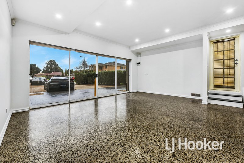 Photo - 7 Pascuzzi Court, Hampton Park VIC 3976 - Image 7