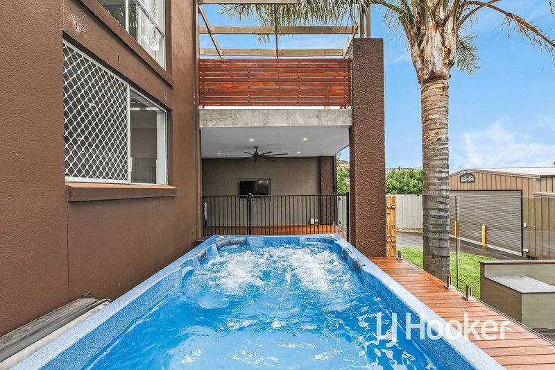 Photo - 7 Pascuzzi Court, Hampton Park VIC 3976 - Image 10