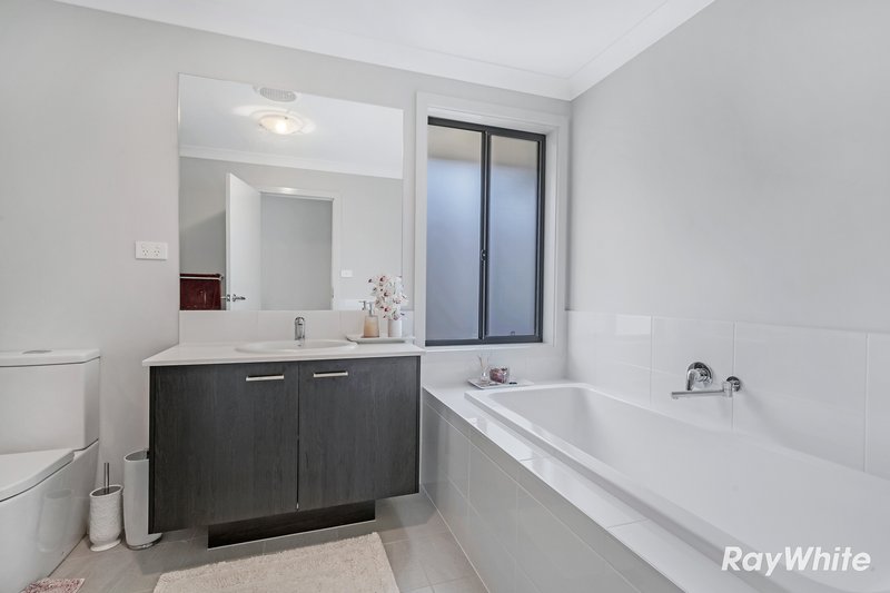 Photo - 7 Passionflower Street, Marsden Park NSW 2765 - Image 13