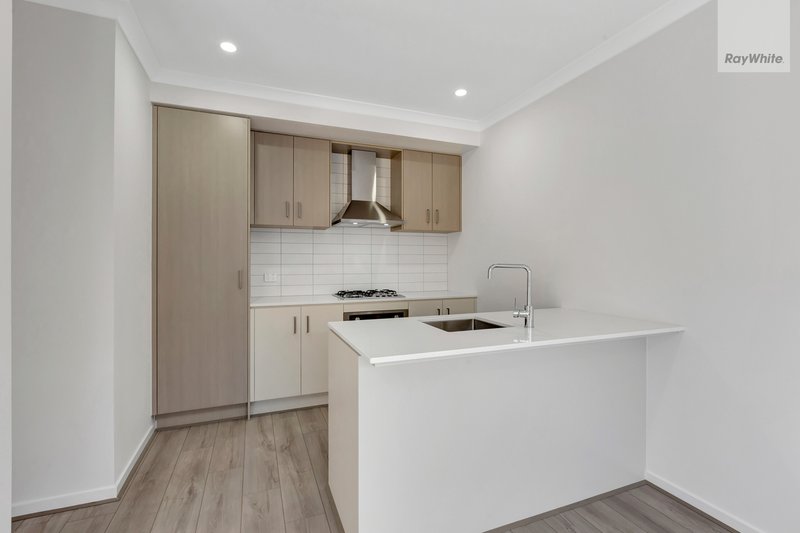 Photo - 7 Pastel Lane, Wollert VIC 3750 - Image 4