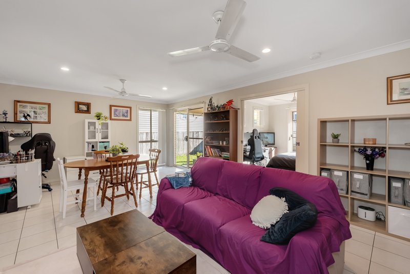 Photo - 7 Pearl Street, Coomera QLD 4209 - Image 5