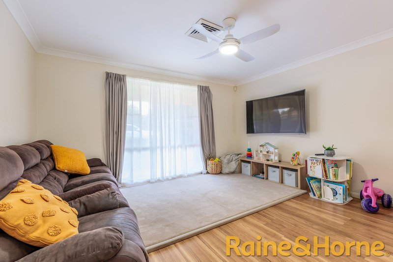 Photo - 7 Pebble Beach Drive, Dubbo NSW 2830 - Image 5