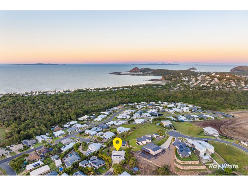 Photo - 7 Pegasus Court, Lammermoor QLD 4703 - Image 25