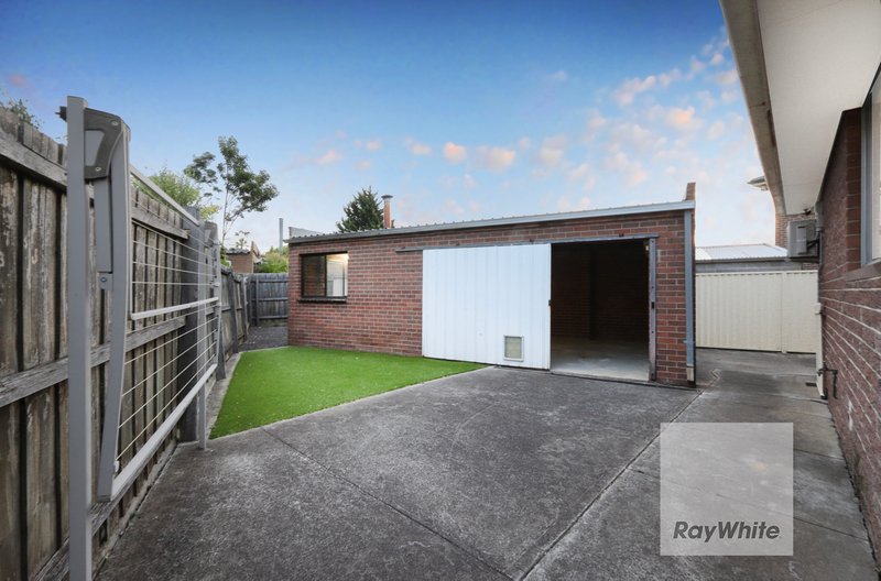 Photo - 7 Pendle Close, Gladstone Park VIC 3043 - Image 22