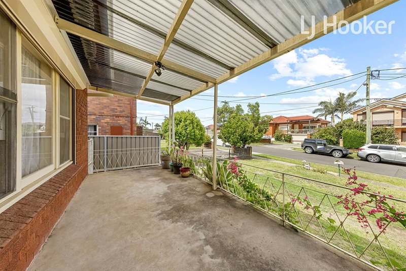 Photo - 7 Pepler Rd , Cabramatta West NSW 2166 - Image 4