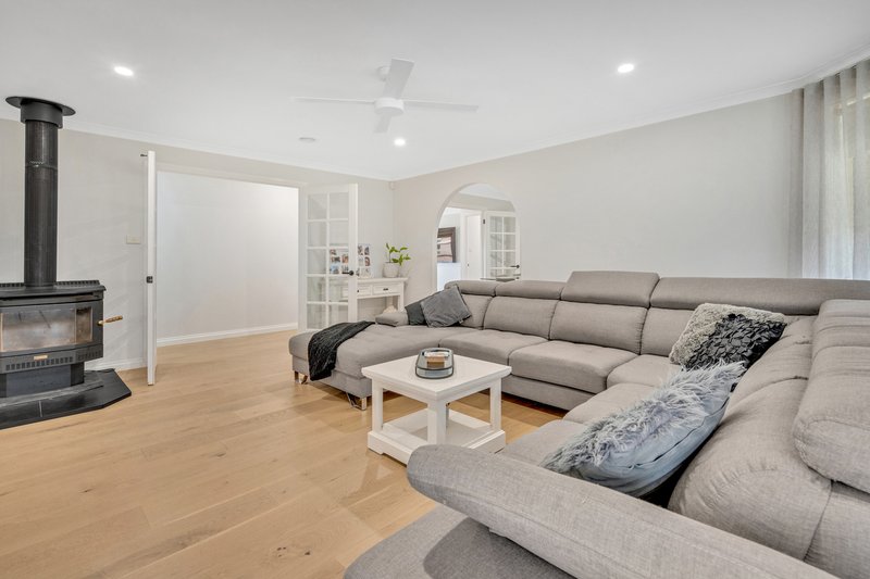 Photo - 7 Peregrine Road, Oaklands Junction VIC 3063 - Image 5