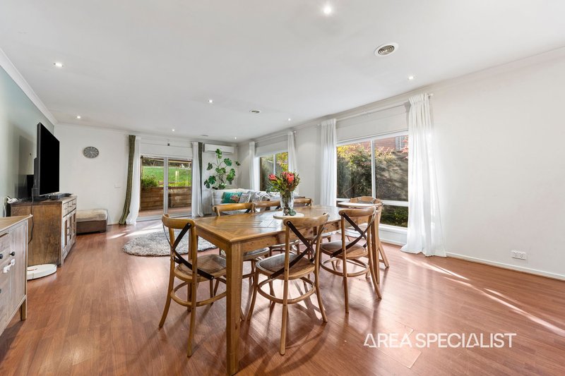 Photo - 7 Perry Court, Pakenham VIC 3810 - Image 9