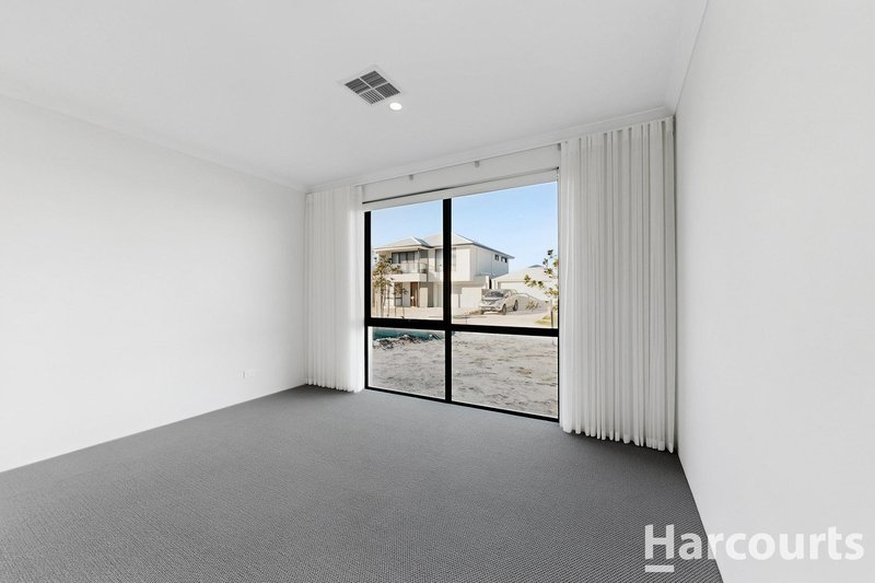 Photo - 7 Phaxas Street, Jindalee WA 6036 - Image 4
