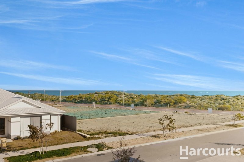 Photo - 7 Phaxas Street, Jindalee WA 6036 - Image 9
