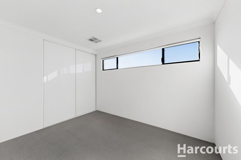 Photo - 7 Phaxas Street, Jindalee WA 6036 - Image 11