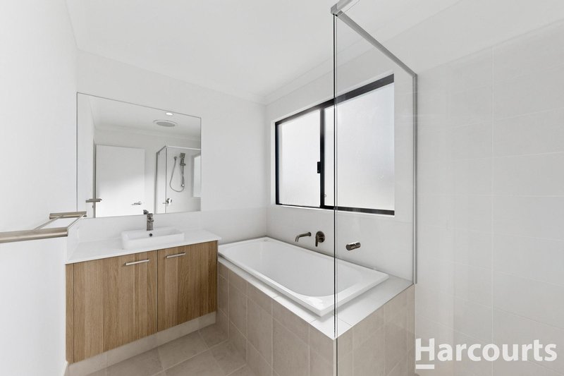 Photo - 7 Phaxas Street, Jindalee WA 6036 - Image 12