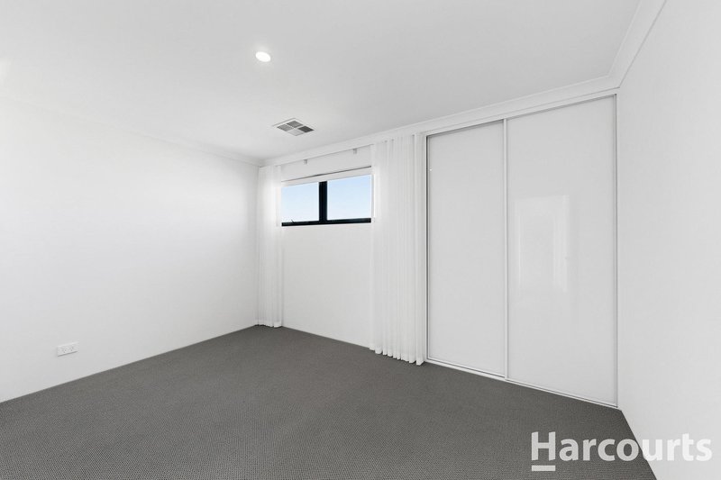 Photo - 7 Phaxas Street, Jindalee WA 6036 - Image 13