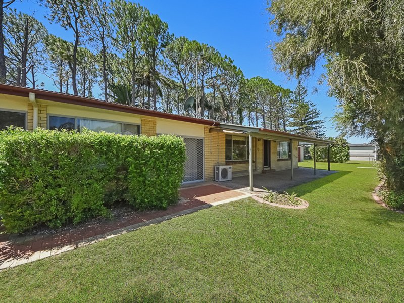 Photo - 7 Phillip Street, Beachmere QLD 4510 - Image 3