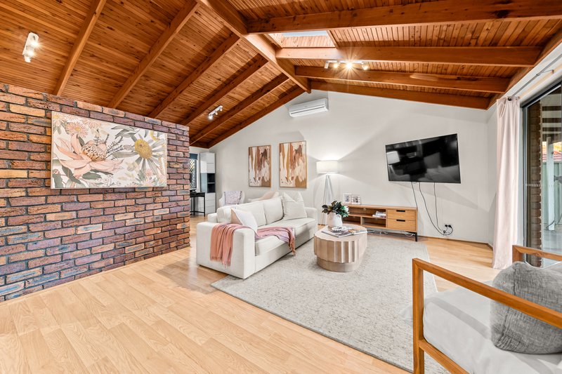 Photo - 7 Pia Court, Rochedale South QLD 4123 - Image 4