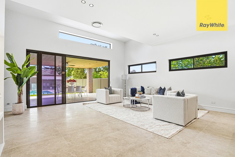 Photo - 7 Pindari Crescent, South Wentworthville NSW 2145 - Image 6