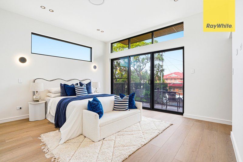 Photo - 7 Pindari Crescent, South Wentworthville NSW 2145 - Image 15