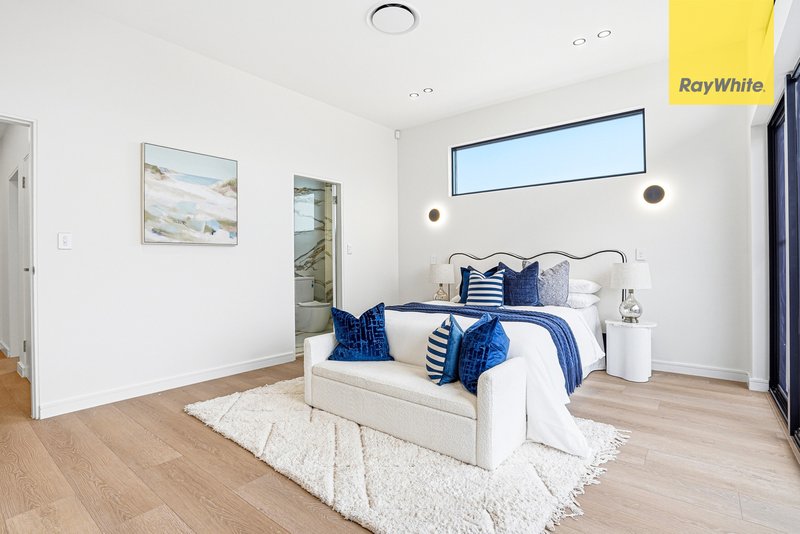 Photo - 7 Pindari Crescent, South Wentworthville NSW 2145 - Image 18