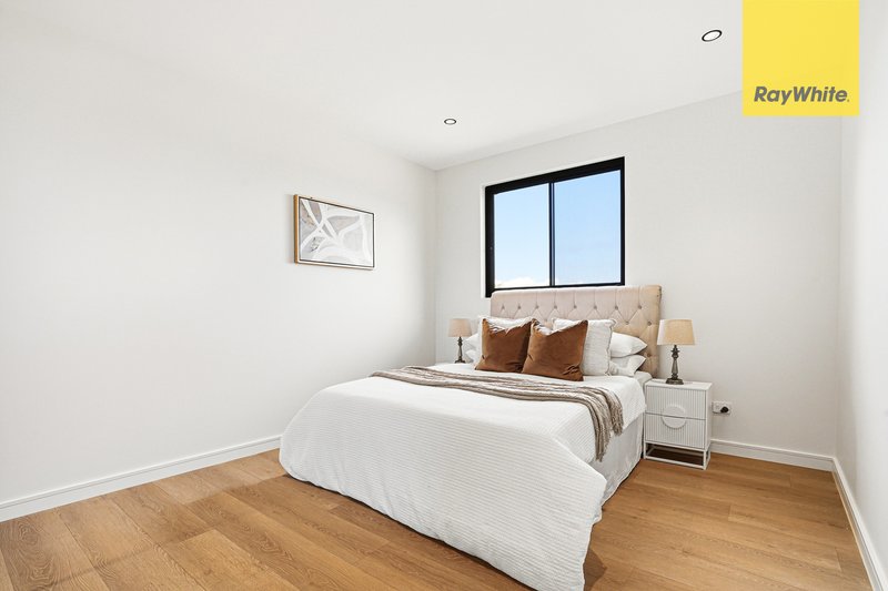 Photo - 7 Pindari Crescent, South Wentworthville NSW 2145 - Image 21