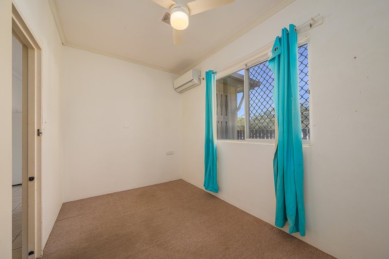 Photo - 7 Pine Avenue, West Gladstone QLD 4680 - Image 11