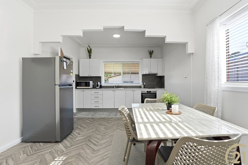 Photo - 7 Pine Road, Yennora NSW 2161 - Image 2