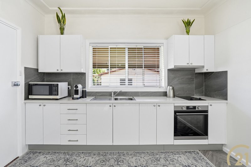 Photo - 7 Pine Road, Yennora NSW 2161 - Image 11