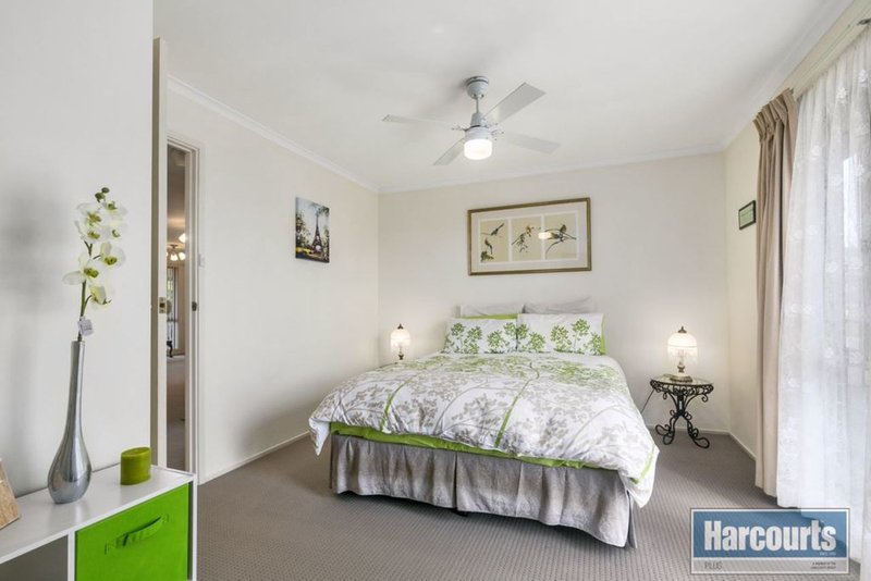 Photo - 7 Pinehurst Grove, Morphett Vale SA 5162 - Image 8