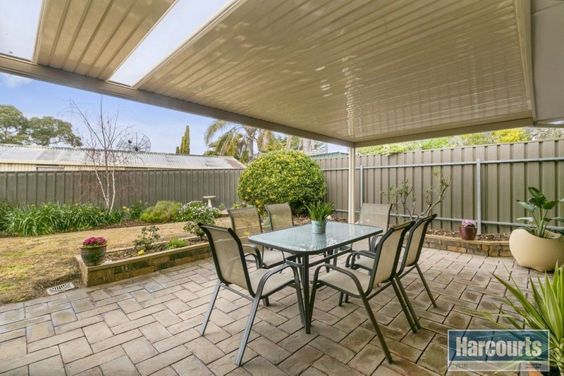 Photo - 7 Pinehurst Grove, Morphett Vale SA 5162 - Image 13