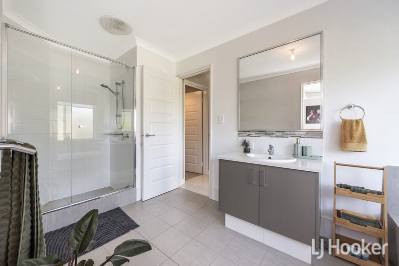 Photo - 7 Pioneer Place, Birchmont WA 6214 - Image 21
