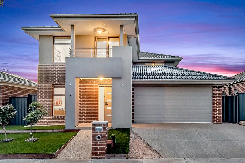 Photo - 7 Plum Street, Craigieburn VIC 3064 - Image 2