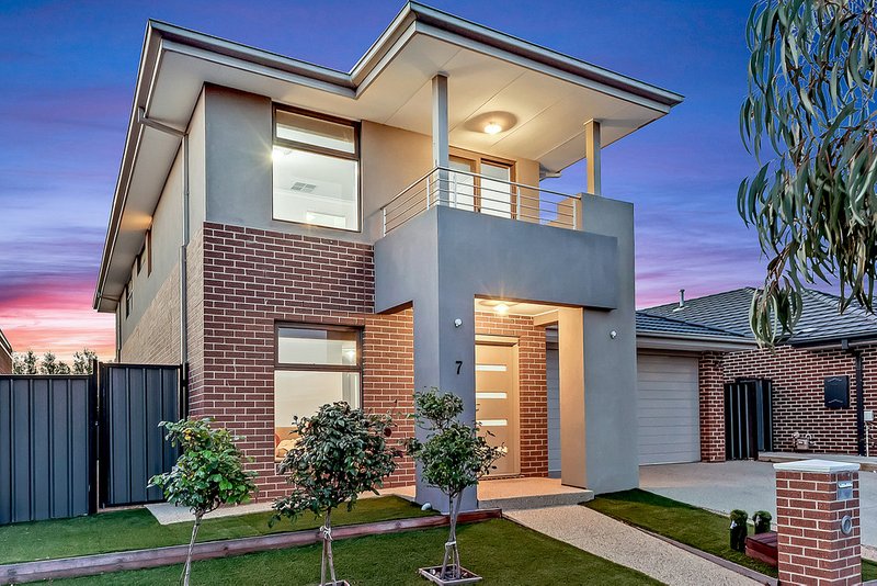 Photo - 7 Plum Street, Craigieburn VIC 3064 - Image 3