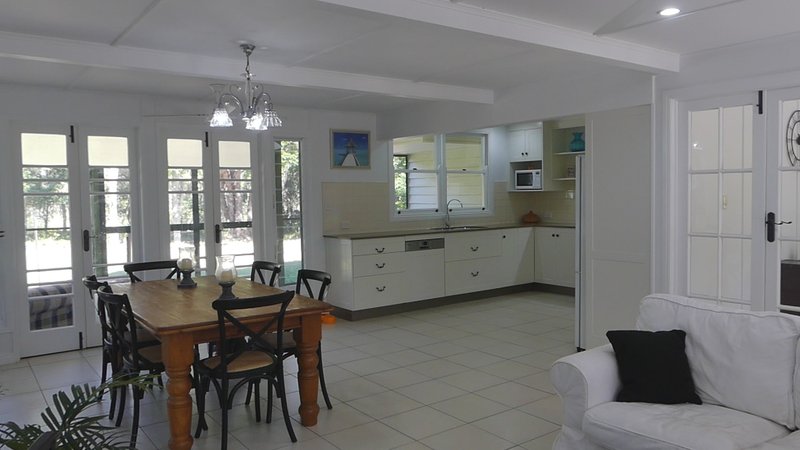 Photo - 7 Plum Tree Cres , Moore Park Beach QLD 4670 - Image 9