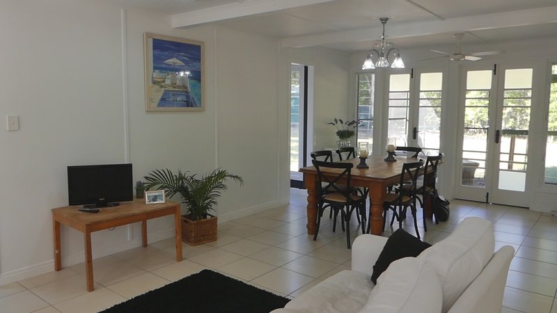 Photo - 7 Plum Tree Cres , Moore Park Beach QLD 4670 - Image 11