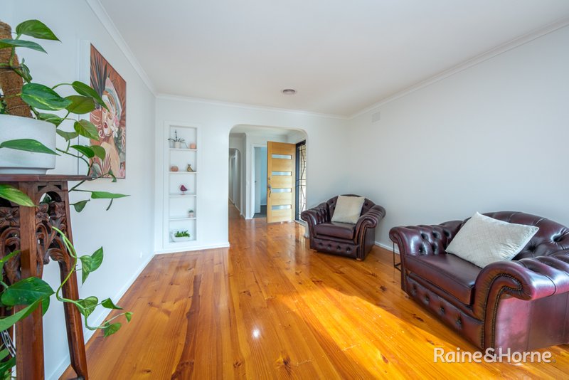 Photo - 7 Pollard Place, Sunbury VIC 3429 - Image 2