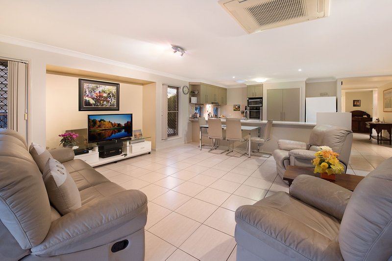 Photo - 7 Pompano Court, Mountain Creek QLD 4557 - Image 2